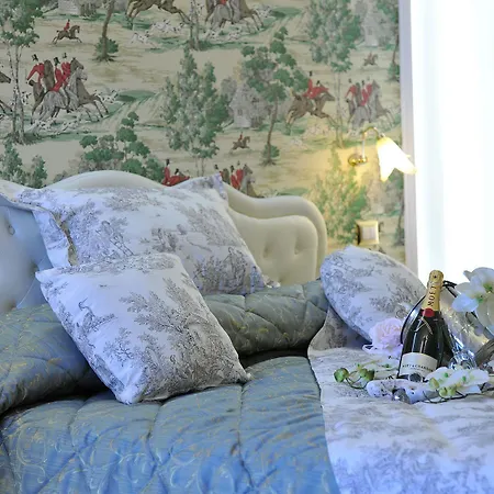 Le Cycas Bed & Breakfast 4*